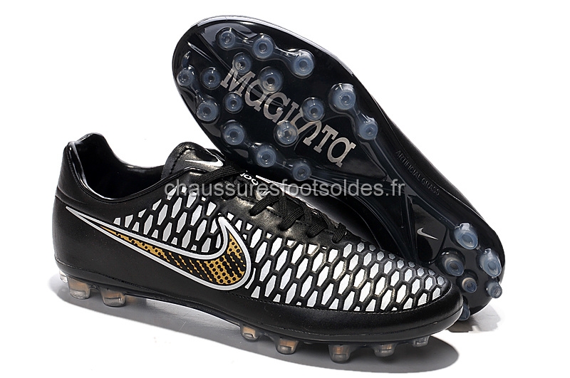Nike Crampon De Foot Magista Opus AG Noir Blanc