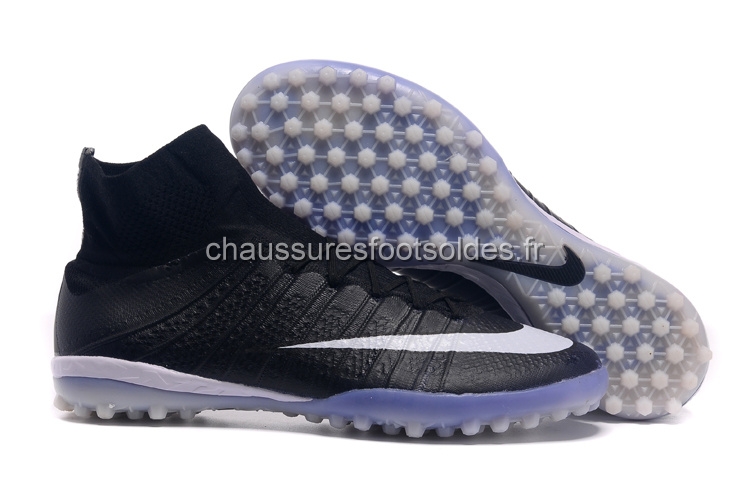 Nike Crampon De Foot MagistaX Proximo TF Noir Blanc