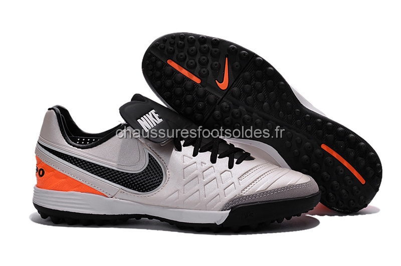 Nike Crampon De Foot Tiempo Legacy VI TF Noir Argent Orange